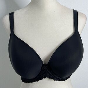 Wacoal silky black underwire bra with mesh and bow embellishments.  Size 40C.